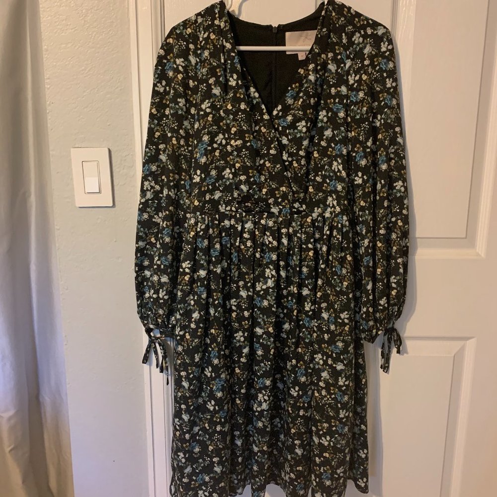 Gal Meets Glam – Hope Satinique Tie Cuff Dress
